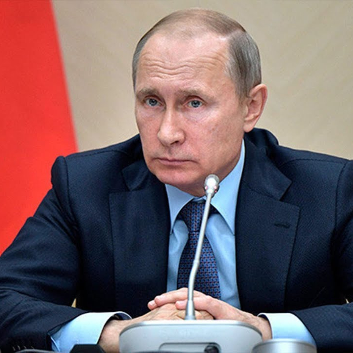 Putin asegura que no interfirió en las elecciones de EU