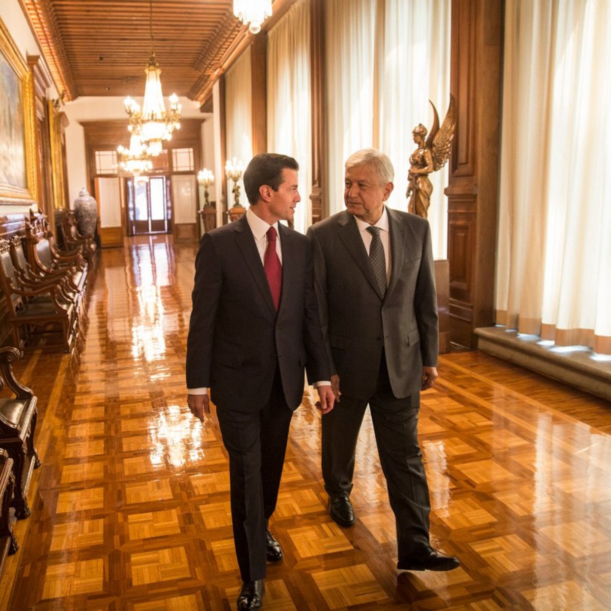 Peña Nieto y AMLO se reúnen e internet estalla en memes