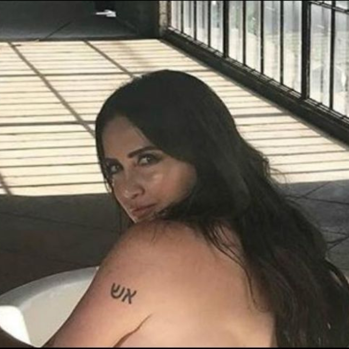 #Sorpresa: Celia Lora alborota a sus seguidores con adelanto de sensual sesión de fotos