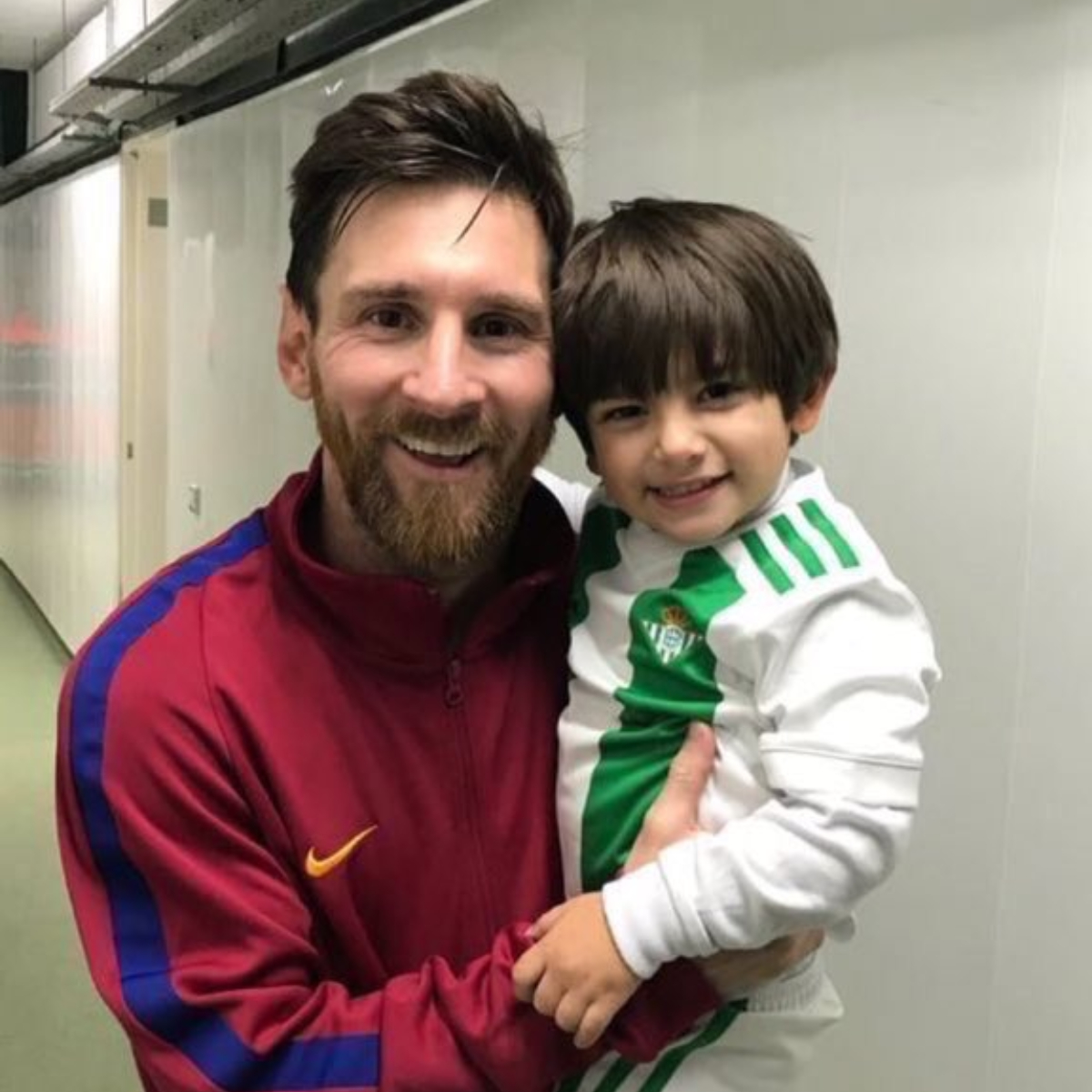 #VIDEO: El hijo de Andrés Guardado conoció a Messi e internet se desbordó de ternura