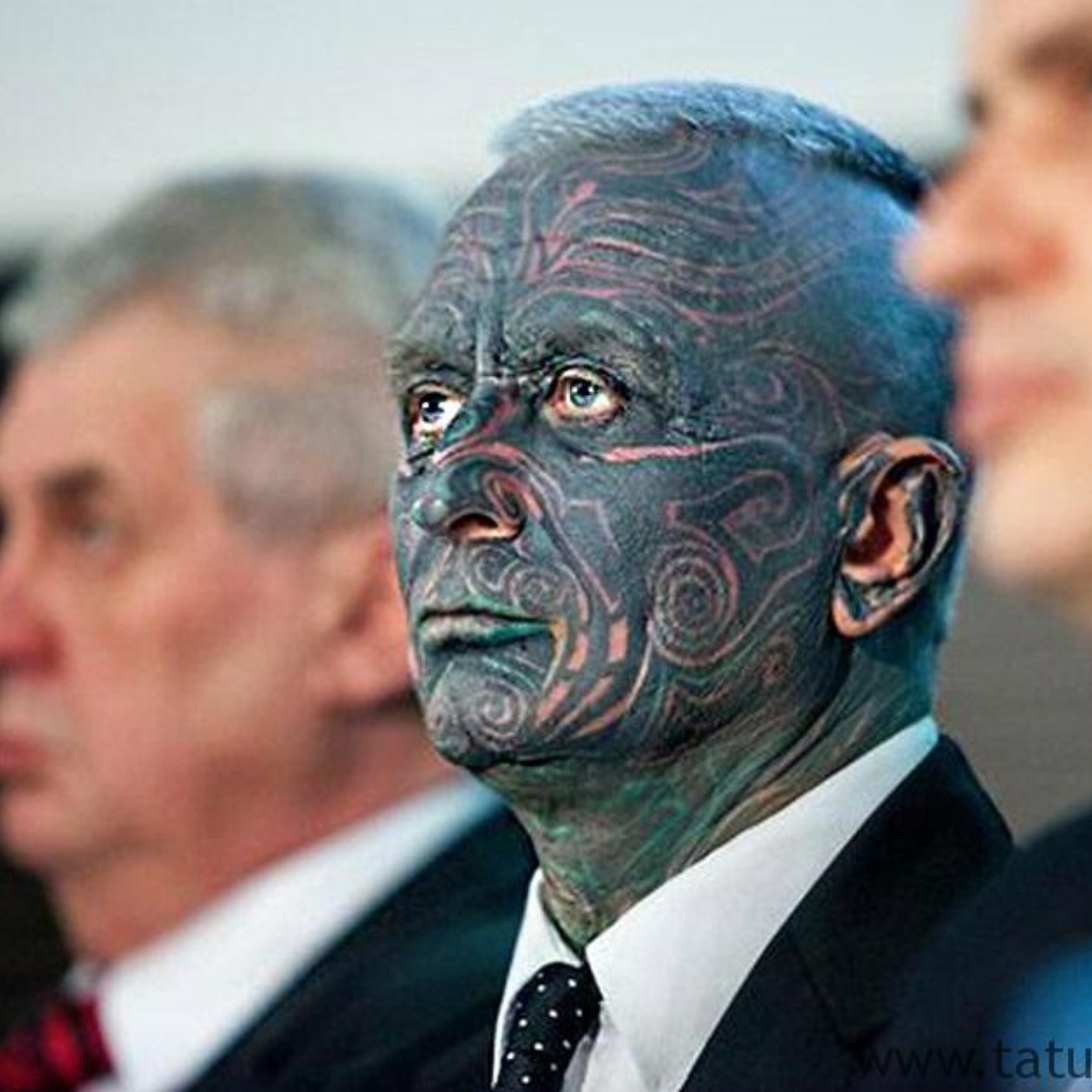 Ellos son los servidores públicos que están aniquilando estereotipos