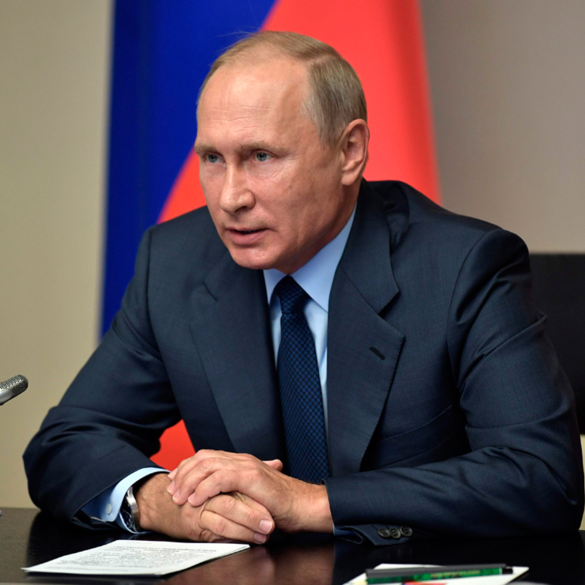 Putin invita al entrenador y jugadores de Rusia para "discutir su desempeño" en el Mundial