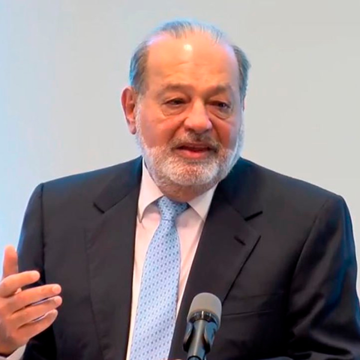 Lo que estos 5 exitosos empresarios mexicanos estaban haciendo a tu edad