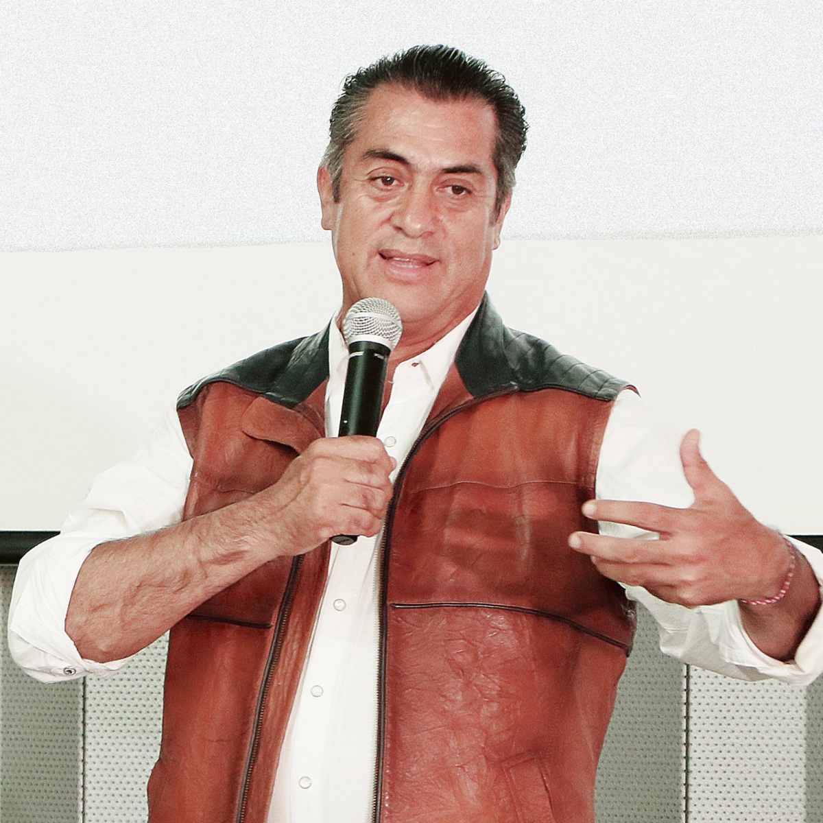 #Joya: El Bronco le pidió a niños que lo dibujaran y los resultados son una maravilla