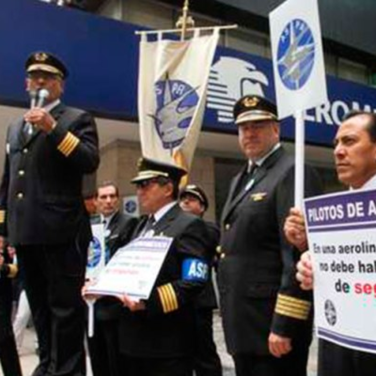 Pilotos de Aeroméxico amenazan con ir a huelga por lo que hizo la empresa tras accidente en Durango