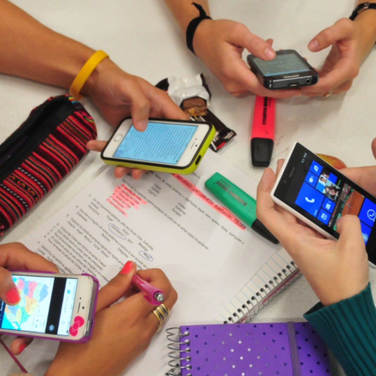 Esta campaña pretende mostrar los pros y contras de las redes sociales