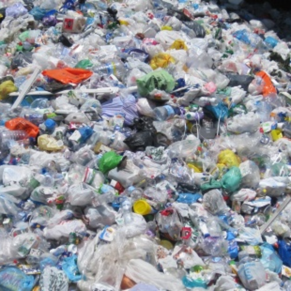 Las empresas que están llenando el mundo de plástico