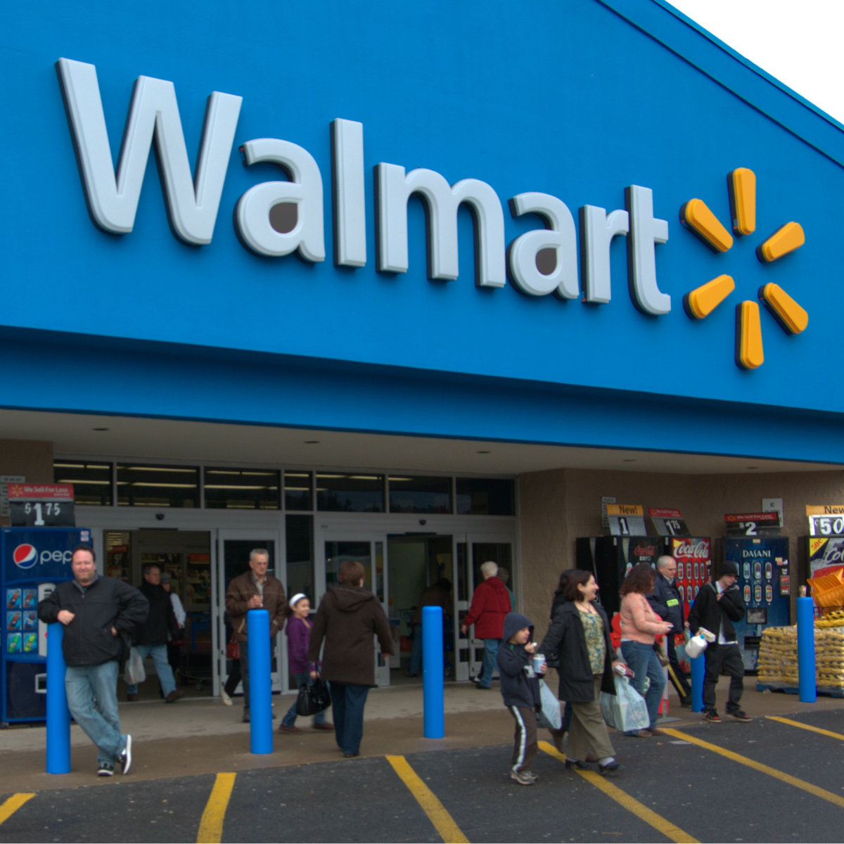 Las razones por las que trabajadores de Walmart México amenazan con irse a huelga