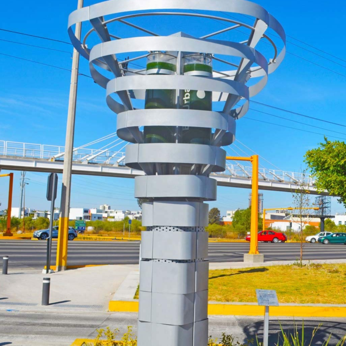 Mexicano crea dispositivo que limpia el aire como cientos de árboles