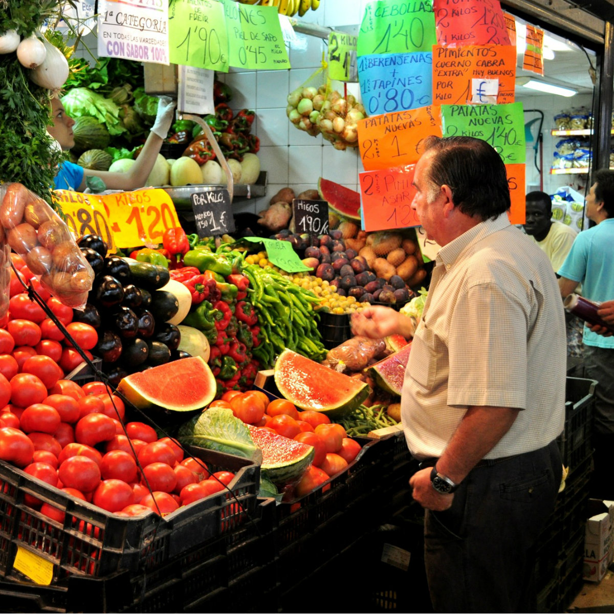 El negocio colombiano que busca dejar en la calle a comerciantes mexicanos