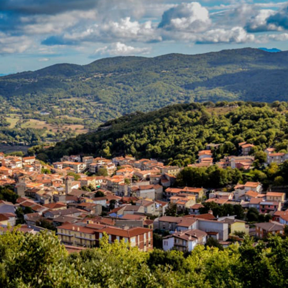 País europeo remata casas a 1 euro con el objetivo de repoblar sus ciudades