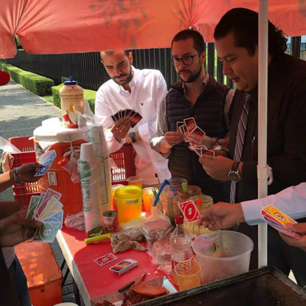 Los lugares más divertidos donde la gente está haciendo el #UNOChallenge