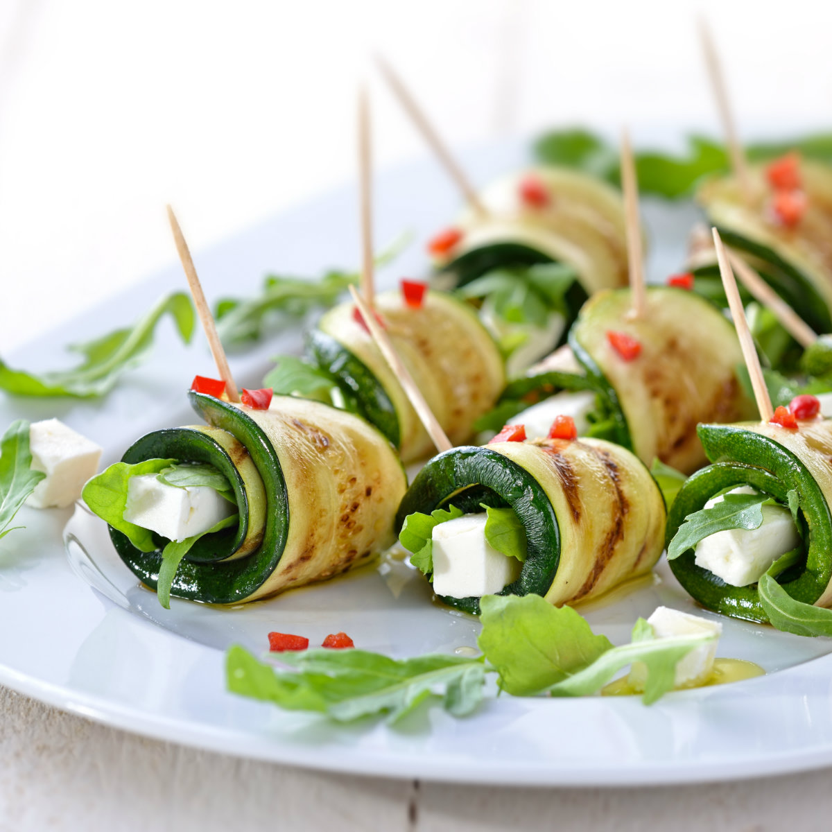 Snacks saludables y con pocas calorías que puedes comer en la oficina