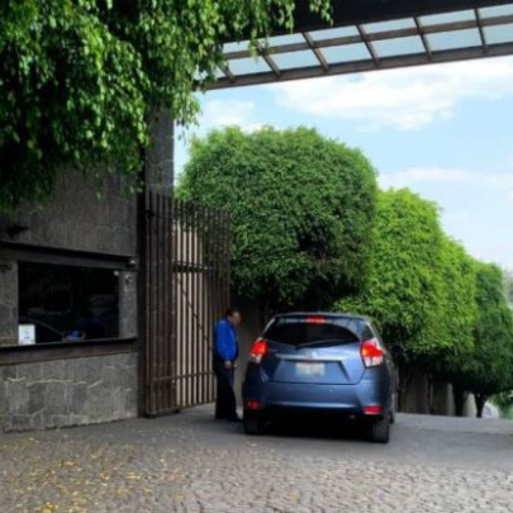 Así es la lujosa mansión de 38 mdp que se compró Emilio Lozoya