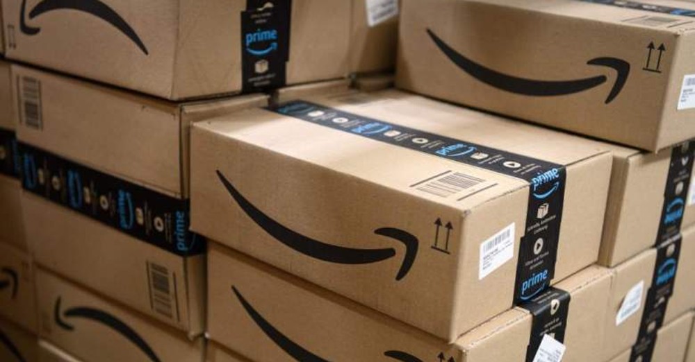 Amazon elimina a 600 marcas por reseñas falsas en sus productos